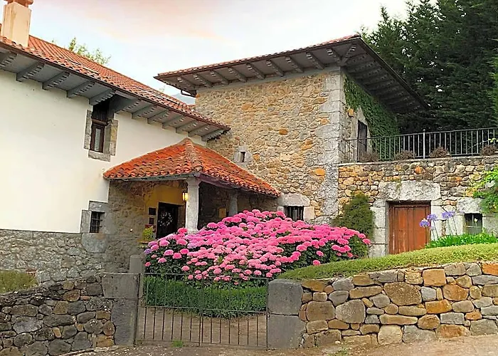 Photo de El Jardin De Las Magnolias Hotel Lavín