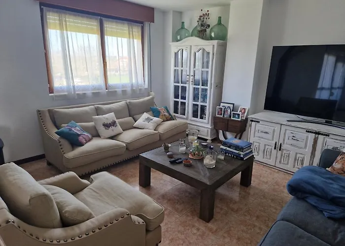 Villa Casa Tranquila Con Jardin, Suesa Foto